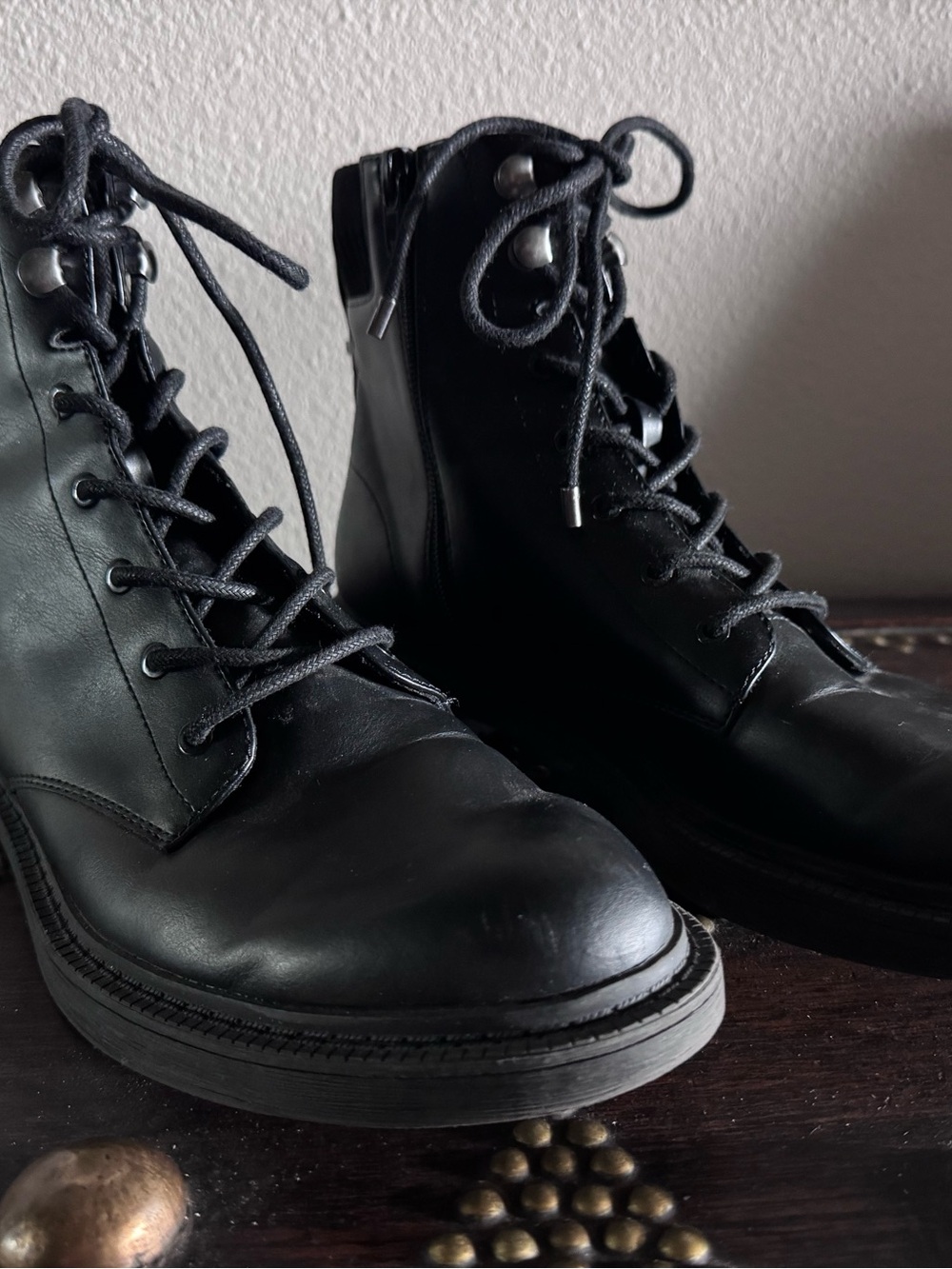 Reaction Kenneth Cole Black Lace-Up Ankle Booties WOMANS SZ 10